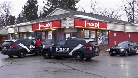 Police Investigate Robbery At Circle K On Bayfield Street In Barrie Ctv News