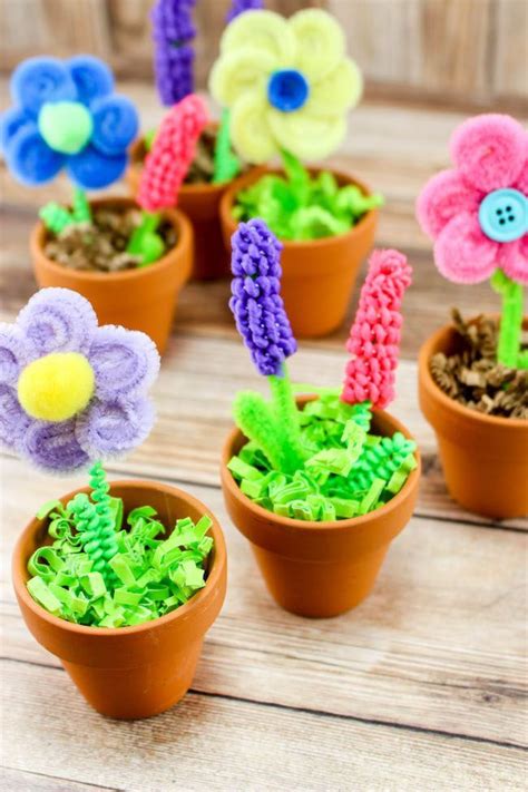 Many incorporate writing {which is an added bonus}. These Mother's Day Crafts Make for the Sweetest Gifts From ...