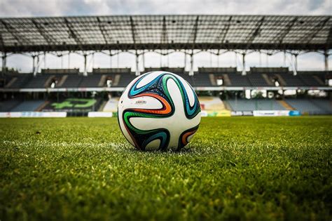 Alors que la tension était palpable dans cette finale de l'euro entre l'angleterre et l'italie, un élément perturbateur est venu s'ajouter dans le mélange. EURO 2021 : Angleterre vs Ecosse match du Vendredi 18 Juin ...
