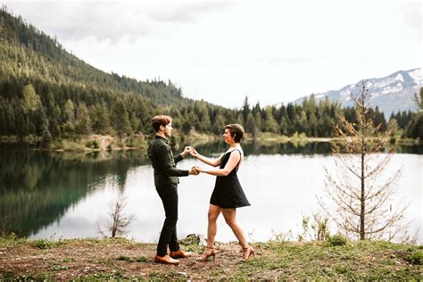 But it's surprisingly free of mud which made for some delightful splashing. Allison + Geoff | Gold Creek Pond Trail Engagement Session ...