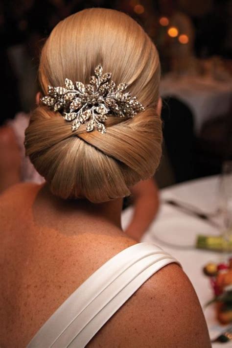 15 Elegant And Chic Sleek Updo Hairstyles For Women Pretty Designs