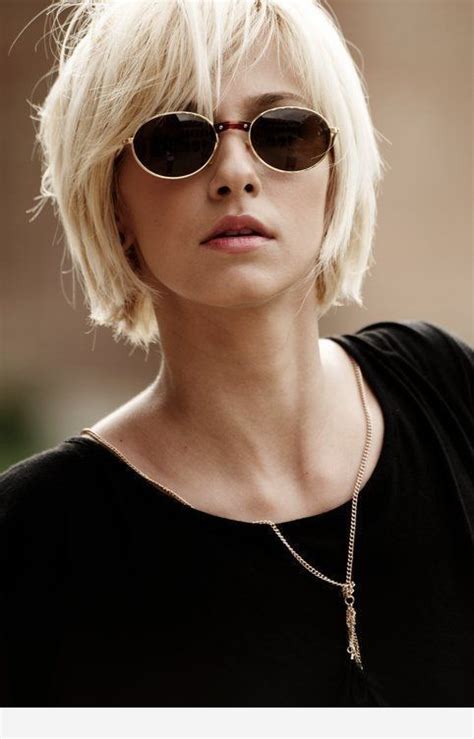Short Natural Blonde And Black Glasses Short Hair With Layers Short