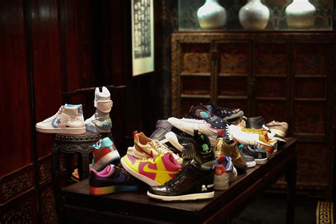 massive air jordan collection by evian chow featured in frank chapter 52