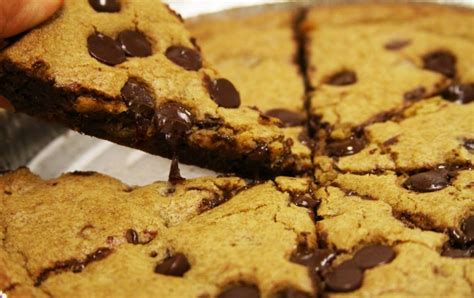 Pizza Huts Ultimate Hersheys Chocolate Chip Cookie Looks Delicious