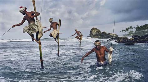 La Antigua Costumbre De La Pesca Con Zanco En Sri Lanka Ruta 33
