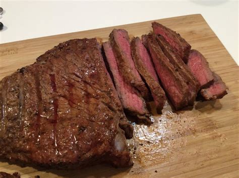 When you're ready to cook it, preheat your oven to 400°f. Easy London Broil Recipe - Baking Naturally