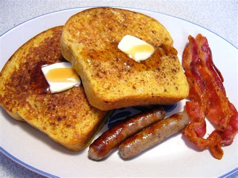 French Toast And Bacon Or Sausage Favorite Recipes Breakfast Recipes