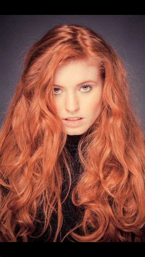 Pin By Lisa Kielhorn On Frisuren Fire Hair Bright Red Hair Girls