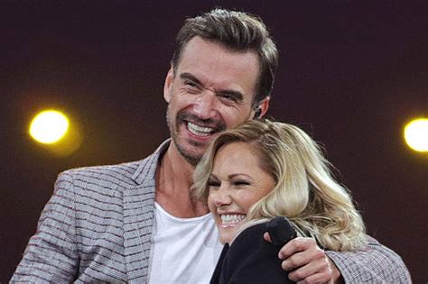 Im alter von fünf jahren entdeckte florian seine liebe zur musik und erlernte daher mit leidenschaft das spielen des akkordeons. Schlager: Helene Fischer + Florian Silbereisen treffen ...