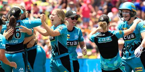 Brisbane heat won the toss and elected to bat. WBBL: Brisbane Heat beat Sydney Sixers in a thrilling ...
