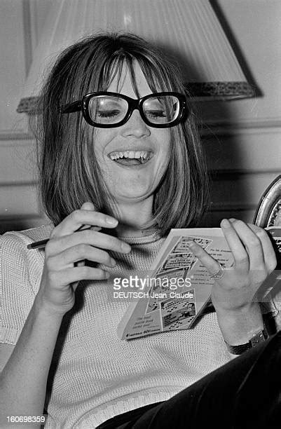 De Sandie Shaw Photos And Premium High Res Pictures Getty Images