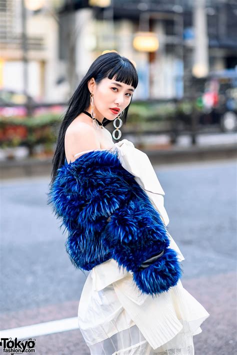 Tokyo Fashionjapanese Model Mana Hamada An Out Lesbian Known For