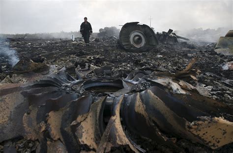 Malaysia Airlines Flight 17 Most Likely Hit By Russian Made Missile Inquiry Says The New York