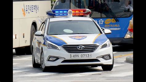 Seoul South Korea Police Car Responding With Lights Youtube