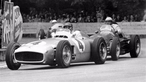 In december the remains of fangio will be moved to his mausoleum and it's gonna be a huge celebration, toto and the f1 drivers were sent an invitation, im. F1 Mercedes W 196 R 1954 Fangio 1/43 Campeão Formula 1 ...