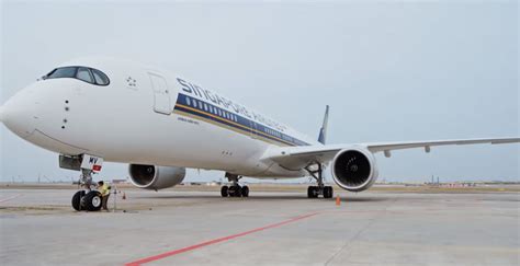The right engine of a singapore airlines aircraft caught fire after landing at changi airport on monday morning (27 june), sia told yahoo singapore in a statement. Singapore Airlines' first non-stop flight to Seattle takes ...