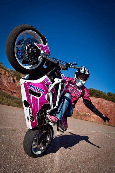 Kandn Signs World Renowned Motorcycle Stunt Riding Artist