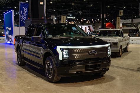 2022 Chicago Auto Show Ride Ford F 150 Lightning Is Shockingly Quick
