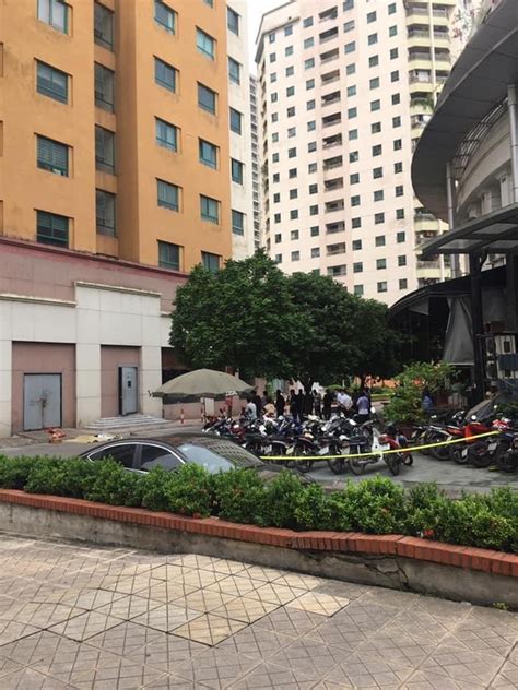 Rơi từ tầng 12 chung cư, cô bé 2 tuổi thoát chết 34 phút trước. Rơi từ tầng 12 chung cư xuống đất, bé gái 6 tuổi tử vong | Tin tức mới nhất 24h - Đọc Báo Lao ...