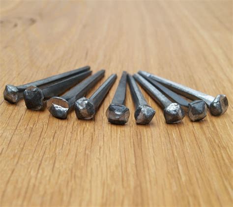 Rosehead Nails Fine Shank 40 Pieces