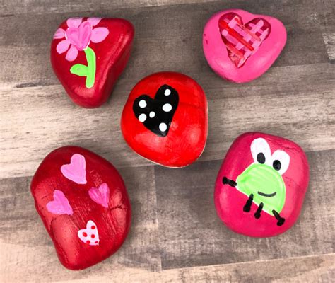 Painted Rocks For Valentines Day Crafting Laura Kellys Inklings