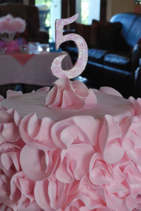 Ballerina cake | Little girl birthday, Ballerina party, Ballerina cakes