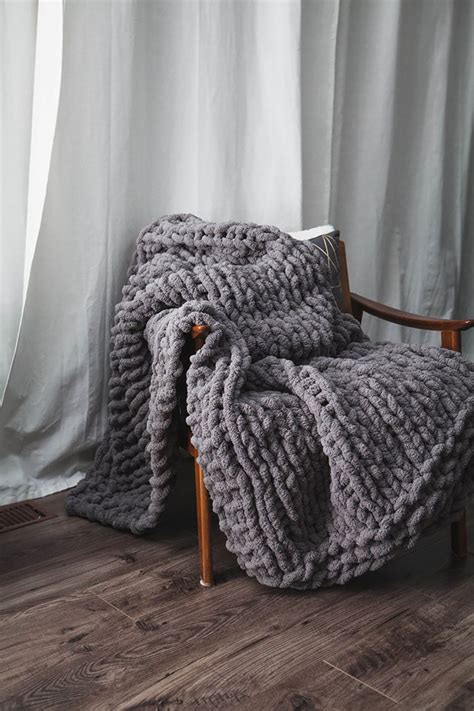 30 Easy Chunky Knitted Blanket Patterns Frosting And Confetti