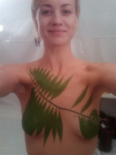 Yvonne Strahovski Nudes Leaked Shows Off Her Shaved