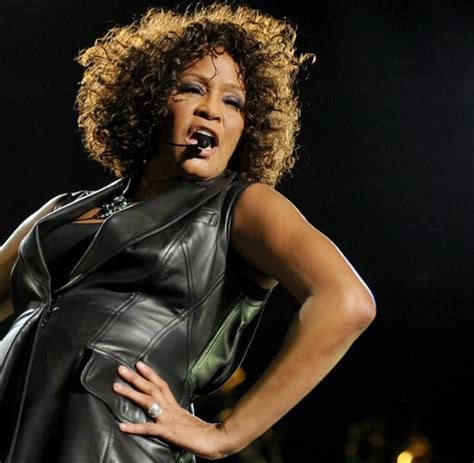 Star accidentally drowned, spurred by heart disease, cocaine. Konzert in Berlin: Whitney Houston demontiert ihr eigenes ...
