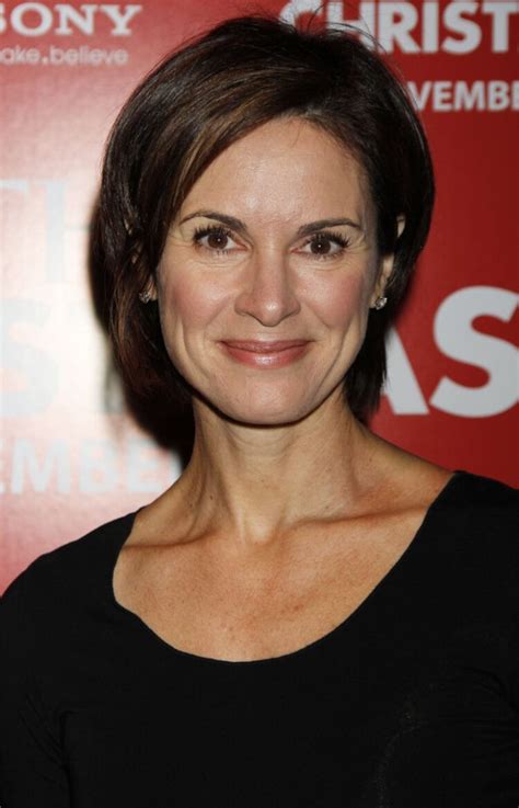 9 Sexy New Elizabeth Vargas Bikini Pics