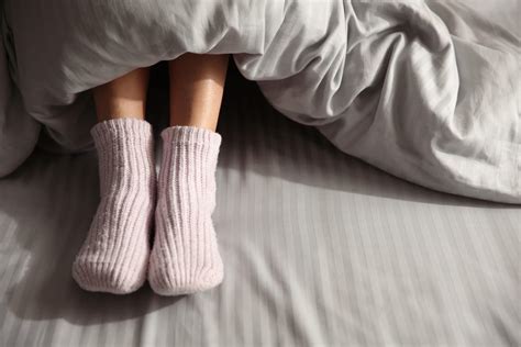Sleeping With Socks On Can It Help You Sleep The Sleep Doctor
