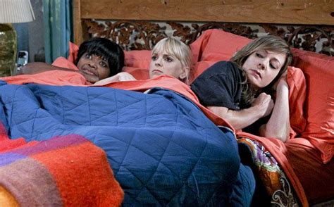 Octavia Spencer Anna Faris And Allison Janney In Mom Mom Tv Show