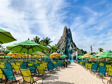10 Reasons To Visit Universals Volcano Bay During Your Orlando Trip