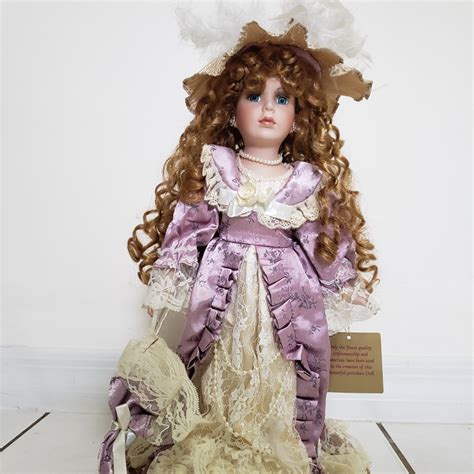 Value Of A Collectible Memories Porcelain Doll Thriftyfun