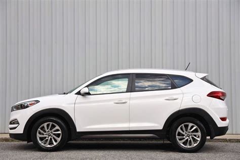 Does the 2016 hyundai tucson have what it takes to challenge the class leaders? 2016 Used Hyundai Tucson AWD 4dr SE w/Beige Int w/ Popular ...