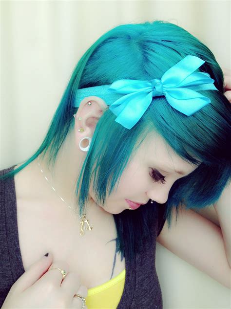 Vegetable dye is the longest lasting temporary dye. Atomic Teal demi-permanent hair colour by RAW. | Teal hair ...