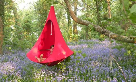 Cacoon Hanging Chair Is A Cool Hideaway For Outdoors