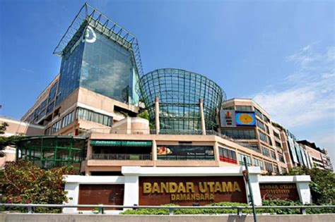 As one of the biggest shopping mall in malaysia, 1 utama has something for everyone. 1 Utama - Largest Shopping Mall In Malaysia