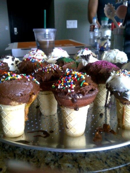 Cupcakes Baked In Ice Cream Cones Delicious Cupcake Art Cupcake
