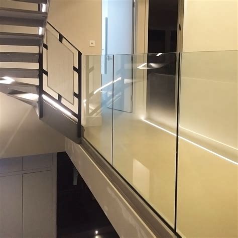 On Floor Full Glass Stair Railing With Aluminum U Channel Base China Glass Railing And Glass