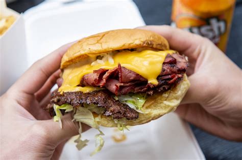 Happy Burger - blogTO - Toronto