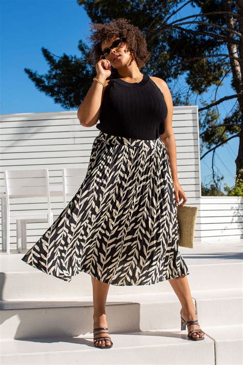 Plus Size Botanical Pleated Midi Skirt Shopperboard