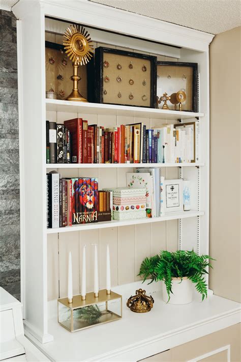 Discover how to get the look in your home with this gallery of open plan living is all about free flowing spaces and is the preferred layout in many modern homes, beloved for their flexibility and endless possibilities. Decorating Our Living Room Shelves - FINDING PHILOTHEA