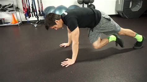 Plank Knee To Opposite Elbow Youtube