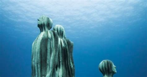Beautiful Underwater Sculptures Restoring Coral Reefs