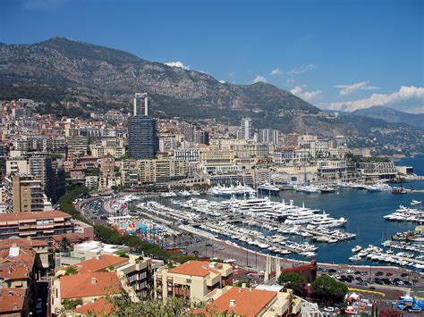 Музыка мирового класса 102,1 fm www.montecarlo.ru. Monte Carlo - Wikipedia, wolna encyklopedia