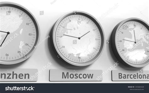 Round Clock Showing Moscow Russia Time 스톡 일러스트