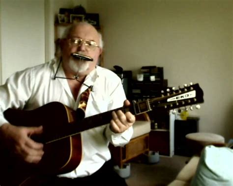 Let it snow on harmonica. 12-string Guitar and Harmonica: Heart Of Gold (Including lyrics and chords) - YouTube