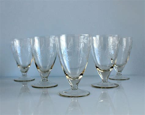 Hand Etched Wine Glasses Set Of 5 Clear Glass Mid Century Etsy Hand