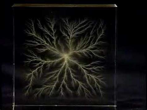 Todd Johnson creating Lichtenberg figure at lunchtime at Fer - YouTube